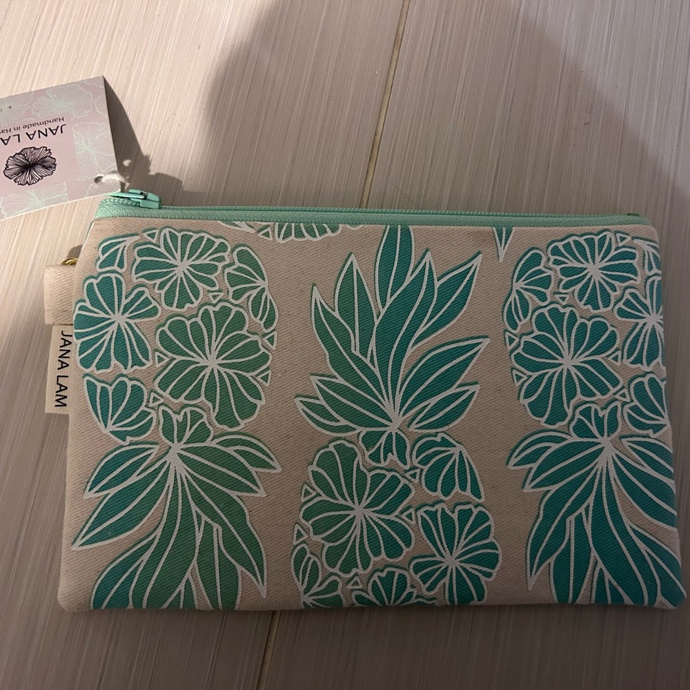 NWT JANA LAM zippered cosmetic bag
